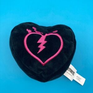 Fortnite Loot Plush Black Broken Heart with Lightning Bolt 2020 4"